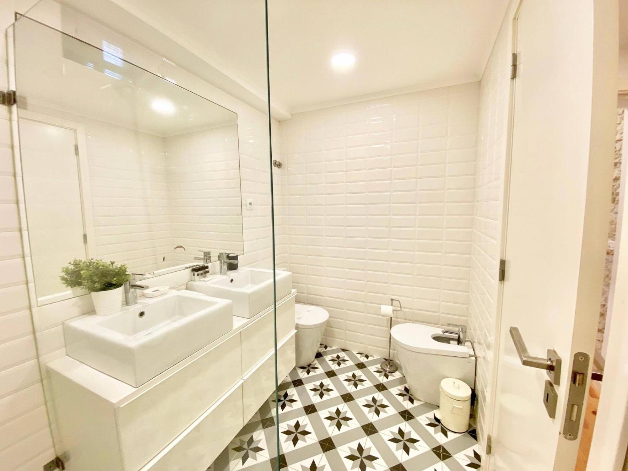My Lx Flat Stylish Apartment In Santa Catarina Lisbon Exterior photo