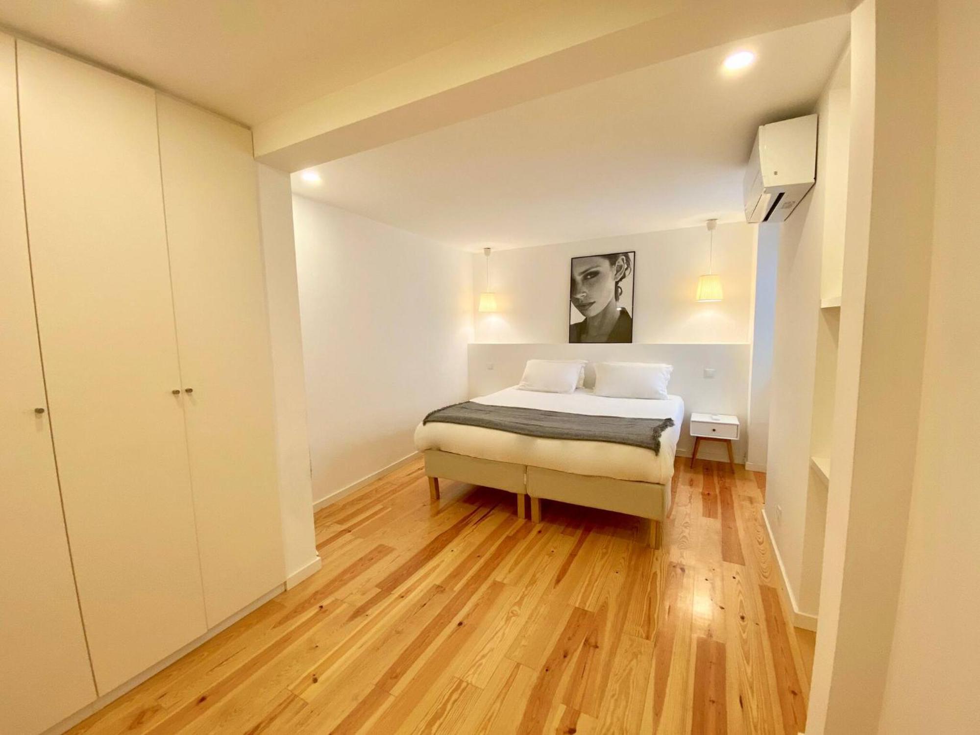 My Lx Flat Stylish Apartment In Santa Catarina Lisbon Exterior photo