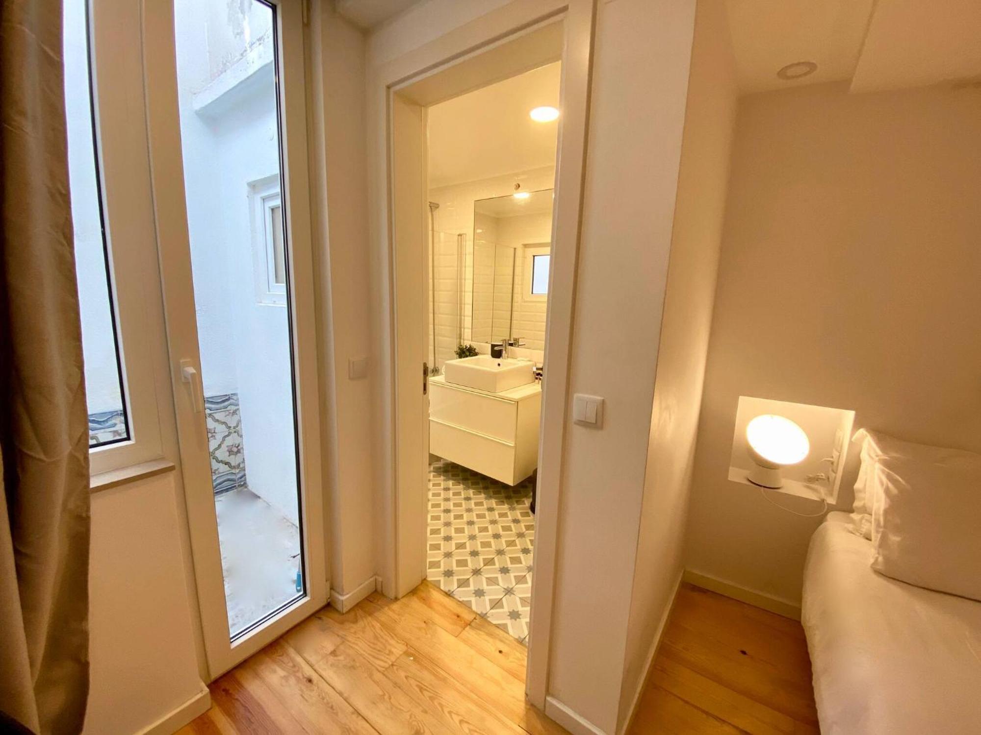 My Lx Flat Stylish Apartment In Santa Catarina Lisbon Exterior photo